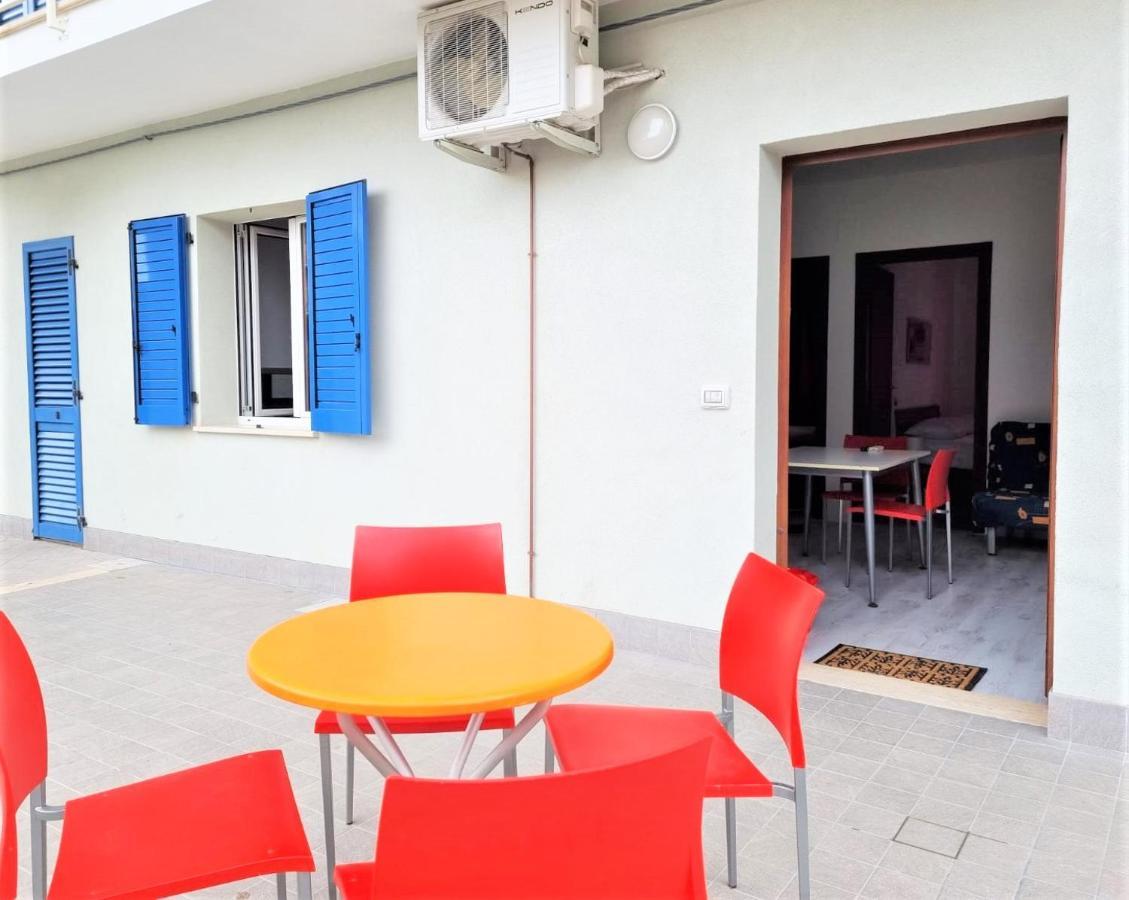 Appartamenti Smeraldo Lido di Fermo Exteriör bild